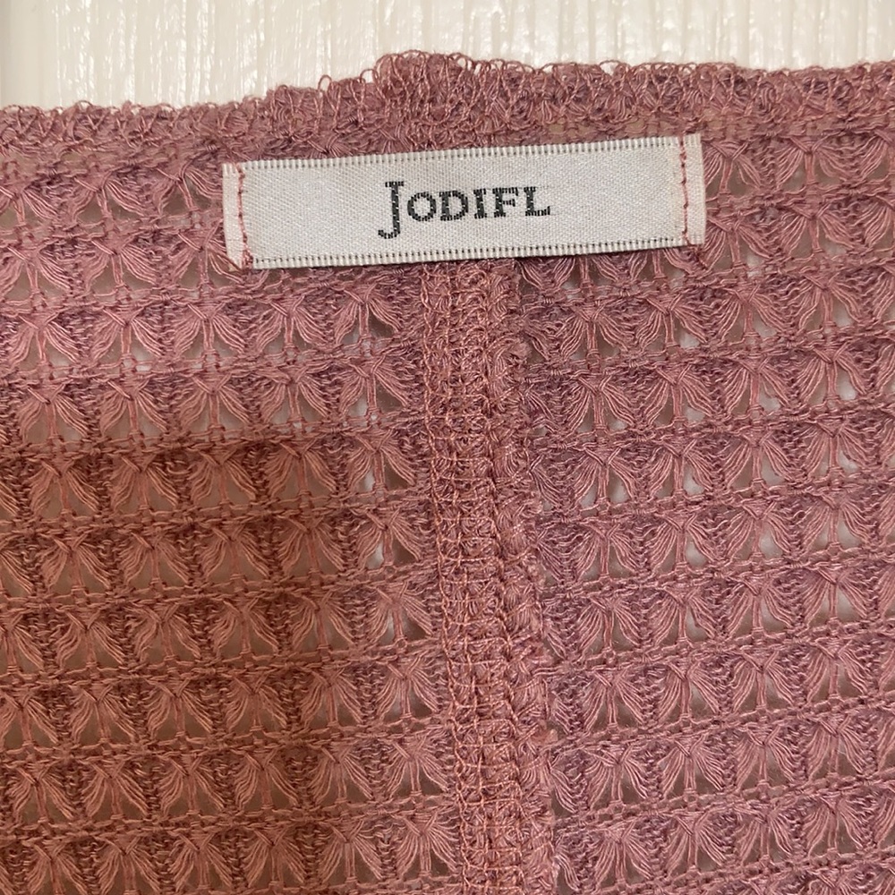 Jodifl Mauve Quarter Length - Picture 2 of 5